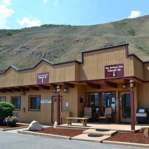 Elk Refuge Inn